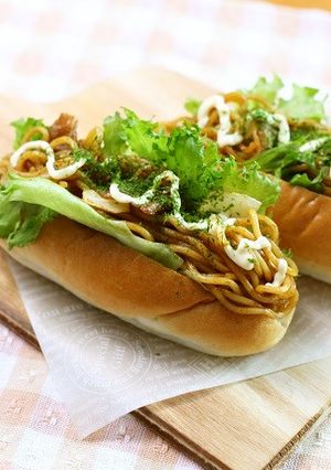 コッペパンが余ったら♥焼そばパンの作り方-レシピのメイン写真