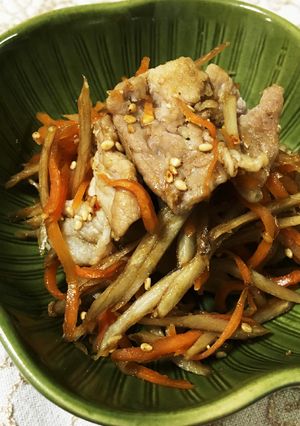 豚肉入り♡ごぼうとにんじんのきんぴら-レシピのメイン写真