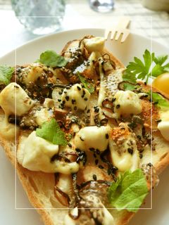 椎茸×クリチの和トースト 黒酢チアジュレ-レシピのメイン写真