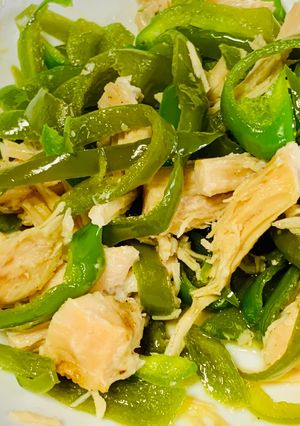 電子レンジで無限ピーマン♡サラダチキン-レシピのメイン写真