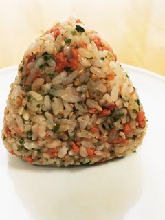 簡単!シャケと青のりのおにぎり!-レシピのメイン写真