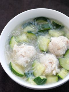 ズッキーニと鶏団子の中華春雨スープ-レシピのメイン写真