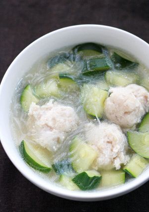 ズッキーニと鶏団子の中華春雨スープ-レシピのメイン写真