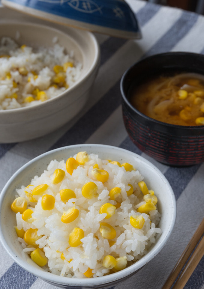 芯で取っただしで、とうもろこしご飯!-レシピのメイン写真