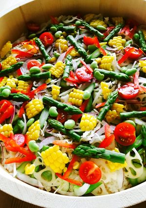 サラダ感覚☆初夏の野菜ちらし寿司-レシピのメイン写真