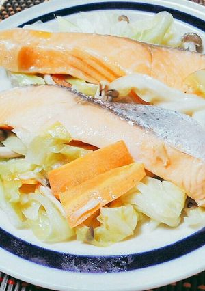塩鮭のバター酒蒸し♪-レシピのメイン写真