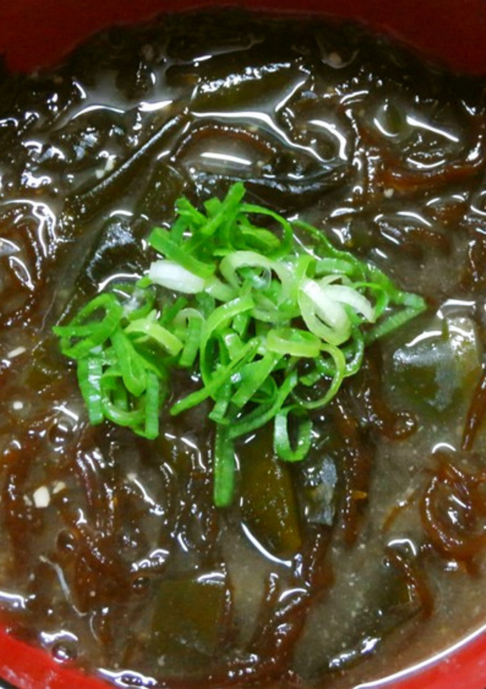 簡単！朝食に♪もずくとワカメのお味噌汁＊-レシピのメイン写真