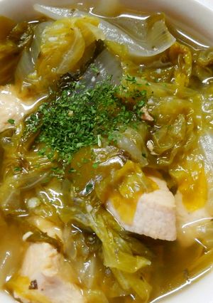 簡単ランチ！レタスとピーマン鶏肉のスープ-レシピのメイン写真
