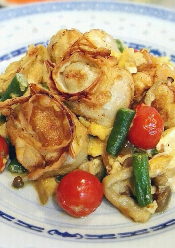 揚げ餃子とトマト卵炒め☆おいしすぎコラボ-レシピのメイン写真