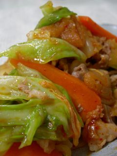 豚とキムチで野菜炒め-レシピのメイン写真