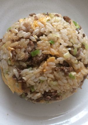 牛肉ガーリックチャーハン-レシピのメイン写真