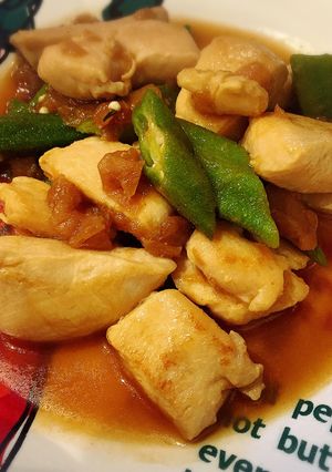ごはんがススム♪オクラ&チキン梅醤油炒め-レシピのメイン写真