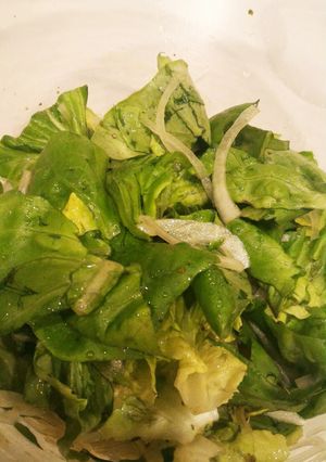 サラダ菜とオニオンのサラダ-レシピのメイン写真
