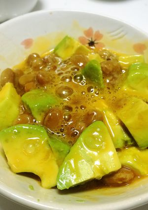 黄身まぜアボカド納豆-レシピのメイン写真