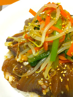 鰹のビビンバ風丼-レシピのメイン写真