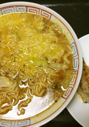 [残り飯] 餃子の具　余りでみそラーメン-レシピのメイン写真