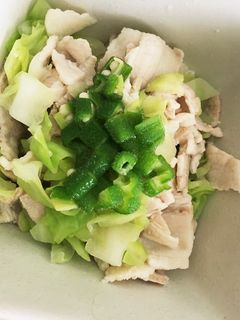 にゃんこと一緒に、オクラサラダ-レシピのメイン写真