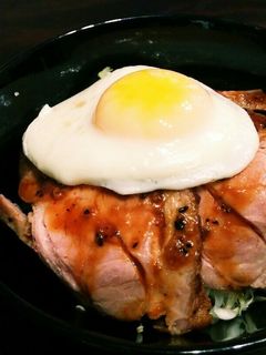 ローストポーク丼with半熟目玉焼き-レシピのメイン写真