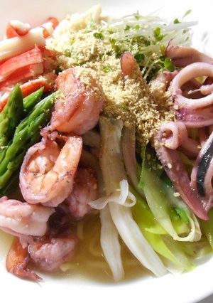 インスタント麺で☆海鮮冷やしラーメン-レシピのメイン写真