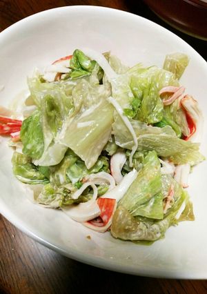 レタス大量消費!カニカマde梅マヨサラダ-レシピのメイン写真
