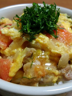 トマトと大葉でサッパリ~塩親子丼~-レシピのメイン写真