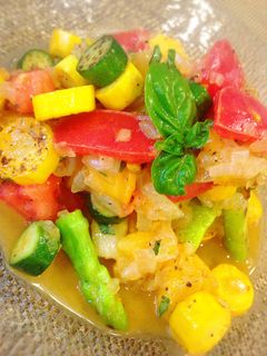 玉ねぎたっぷり♪彩り野菜マリネ風サラダ-レシピのメイン写真