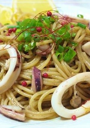 ☆するめいかのイカ墨ペペロンチーノ☆-レシピのメイン写真
