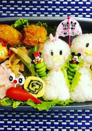 ドナルド・デイジーてるてる坊主 キャラ弁-レシピのメイン写真