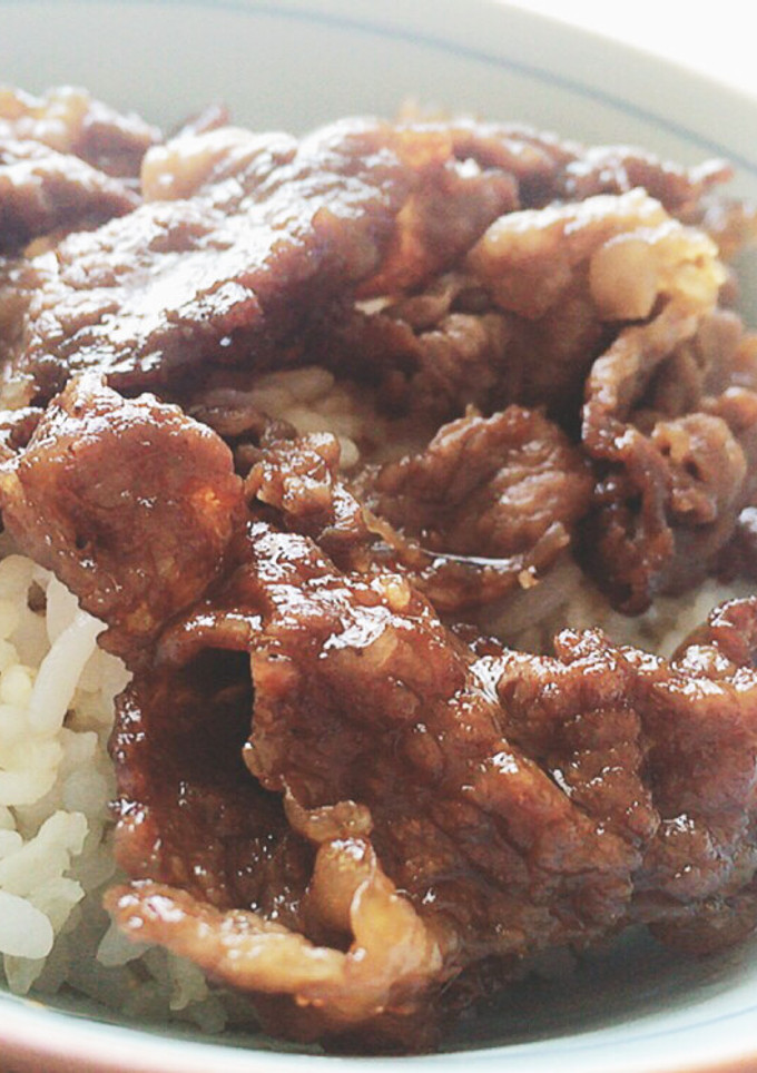 すき焼き風丼。学生1人暮らしの贅沢飯。-レシピのメイン写真