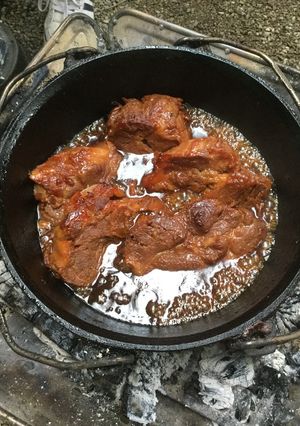 キャンプ!ダッチで豚の角煮♪-レシピのメイン写真