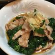 モロヘイヤ茹でて、豚肉焼いて麺つゆで