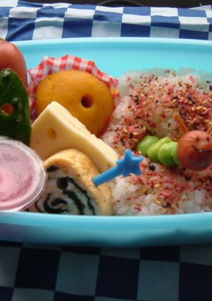 はらぺこあおむし弁当（キャラ弁）-レシピのメイン写真