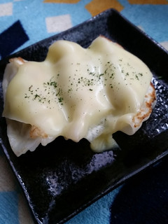 簡単ランチにチーズ餃子-レシピのメイン写真