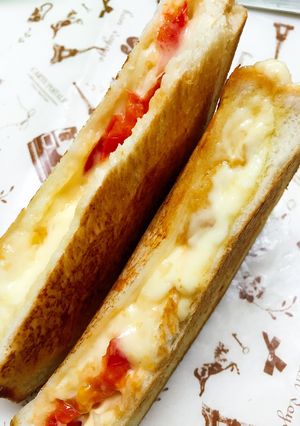 トマトとチーズのホットサンド-レシピのメイン写真
