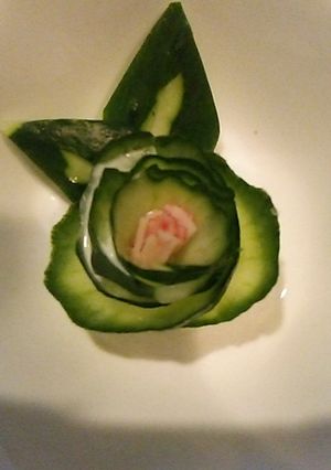 お弁当に☆きゅうりで可愛いバラ☆-レシピのメイン写真