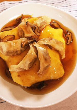 餃子の王将の餃子ON黒酢天津飯-レシピのメイン写真