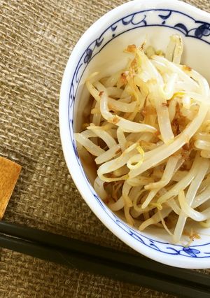 材料４つ簡単すぎる！もやしのレンジナムル-レシピのメイン写真