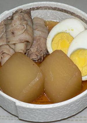 薄切り肉をくるくる巻いた豚バラ肉の丸め煮-レシピのメイン写真