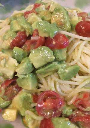アボカドとトマトの冷製パスタ-レシピのメイン写真