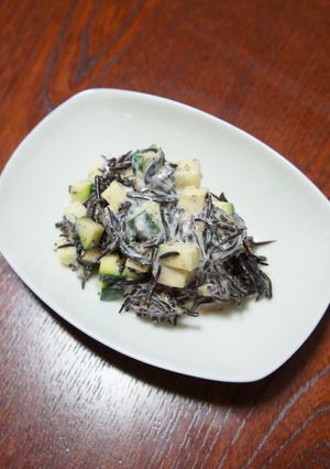 ズッキーニとひじきの胡麻ドレサラダ-レシピのメイン写真