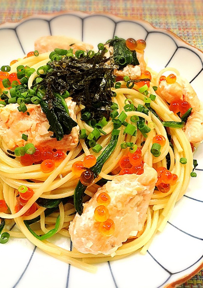 鮭とほうれん草といくらの和風パスタ-レシピのメイン写真