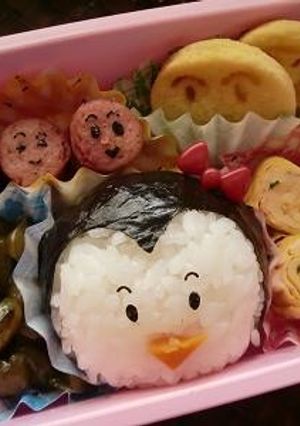 簡単★ペンギンのデコおにぎり弁当-レシピのメイン写真