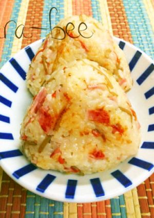 簡単激ウマ♪きんぴらチーズ焼きおにぎり-レシピのメイン写真