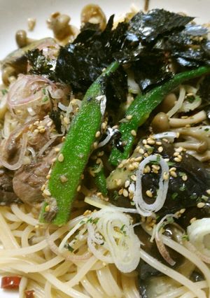 鯖味噌煮缶と茄子とオクラのパスタ-レシピのメイン写真
