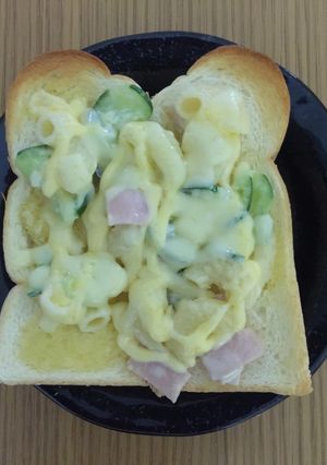 チーズ マカロニサラダ トースト♪-レシピのメイン写真