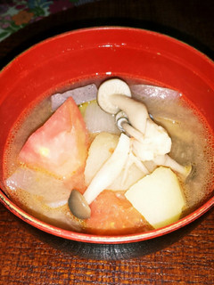トマトと豚肉の味噌汁-レシピのメイン写真
