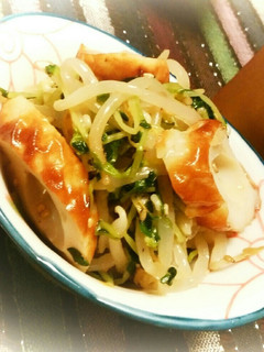 豆苗 もやし 竹輪の簡単和え物-レシピのメイン写真