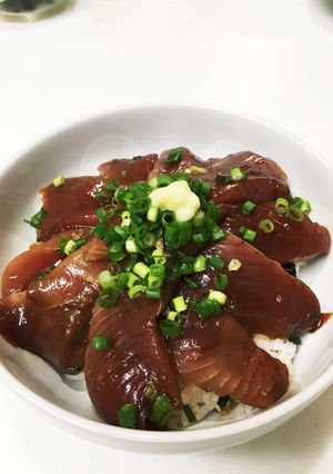 簡単！漬け時間ゼロ！カツオの漬け丼-レシピのメイン写真