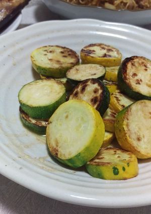 シンプル‼ズッキーニの塩焼き-レシピのメイン写真