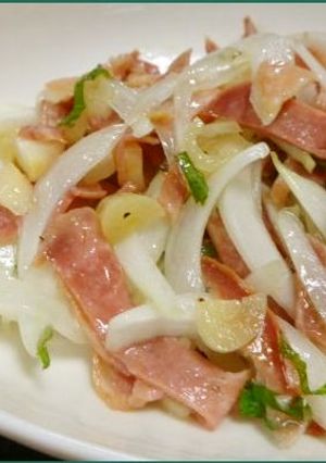 新玉葱がおいしい☆カンタン塩タンサラダ-レシピのメイン写真